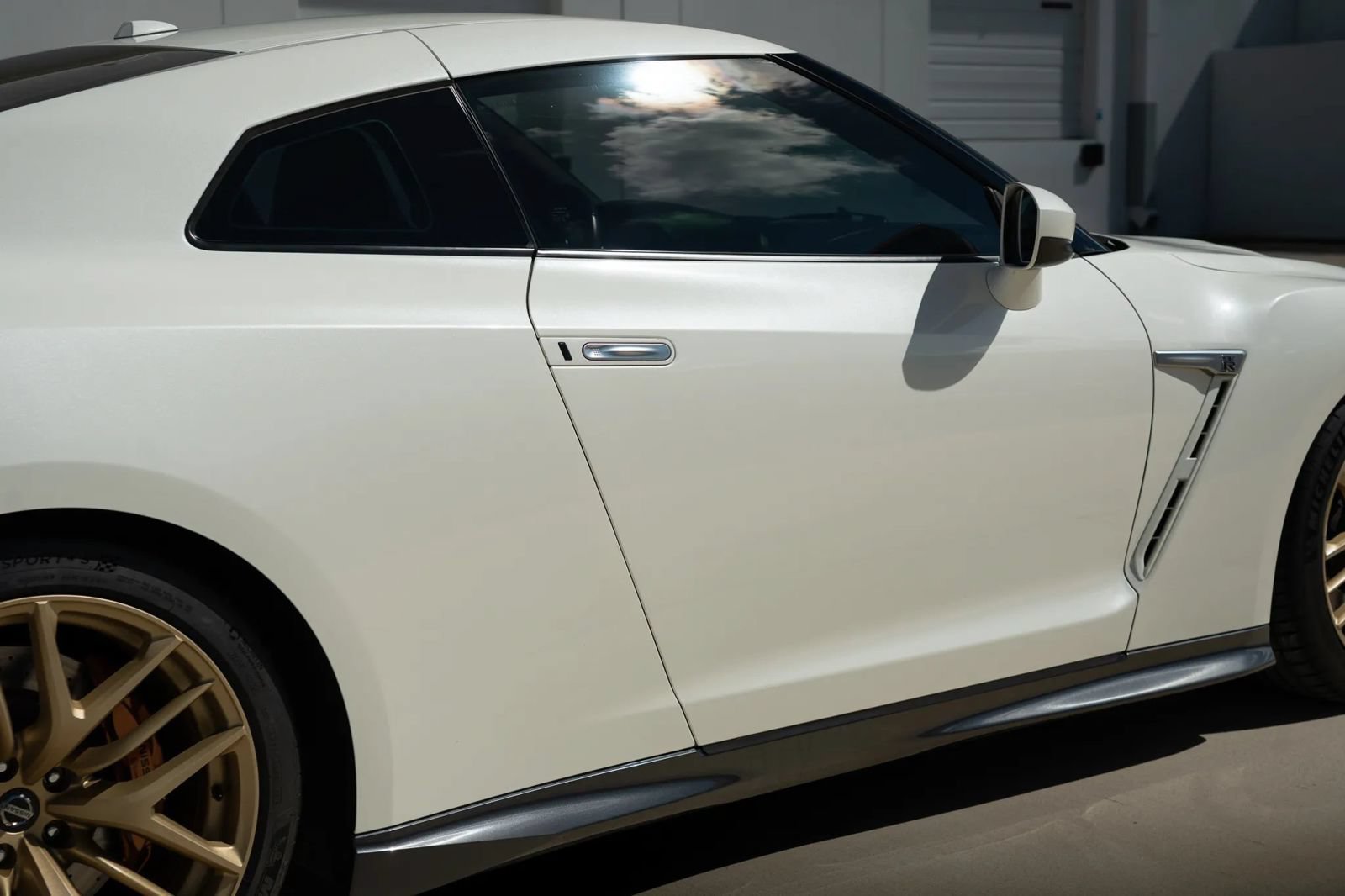 Used 2017 Nissan GT-R Premium w/ Premium Interior Package AWD/4WD image 81