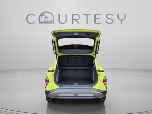 New 2026 Hyundai Kona Limited FWD image 9