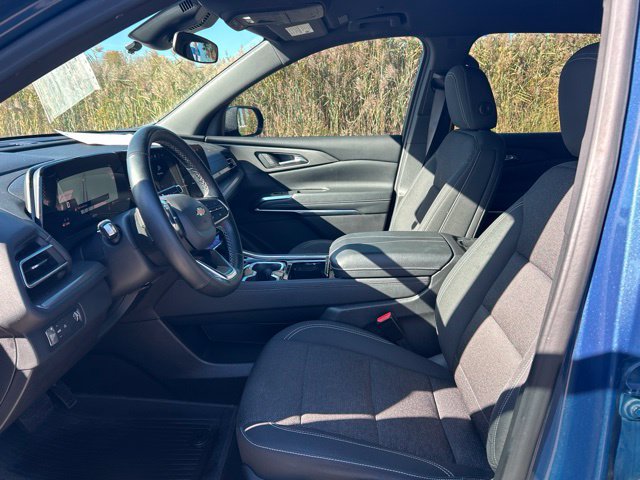 Used 2024 Chevrolet Traverse LS w/ LPO, Floor Liner Package FWD image 9