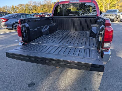 Used 2023 Toyota Tacoma image 18