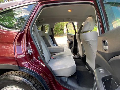 Used 2015 Honda CR-V LX image 40