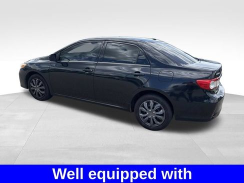 Used 2013 Toyota Corolla LE FWD image 3