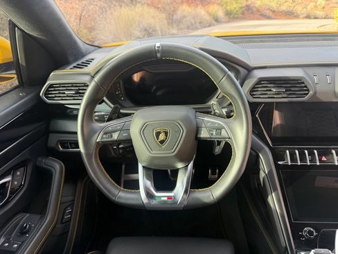 Used 2023 Lamborghini Urus S AWD/4WD image 23