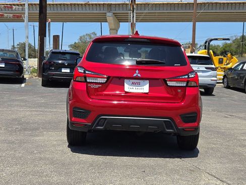 Used 2025 Mitsubishi Outlander Sport SE AWD/4WD image 7