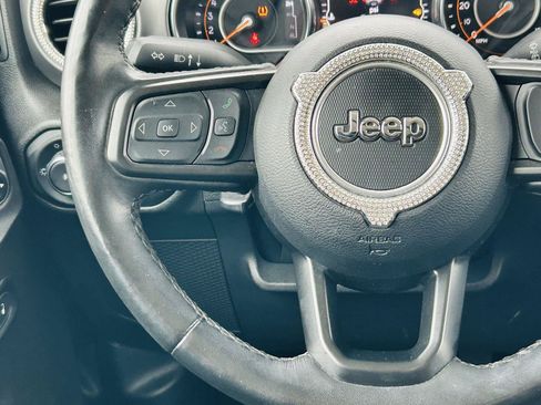 Used 2022 Jeep Wrangler Unlimited Sport AWD/4WD image 12
