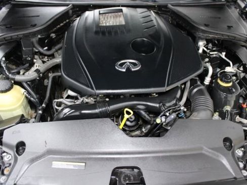 Used 2016 INFINITI Q50 Premium w/ Driver Assistance Package image 26