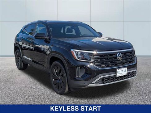 Certified 2024 Volkswagen Atlas Cross Sport SE w/ Panoramic Sunroof Package AWD/4WD image 7
