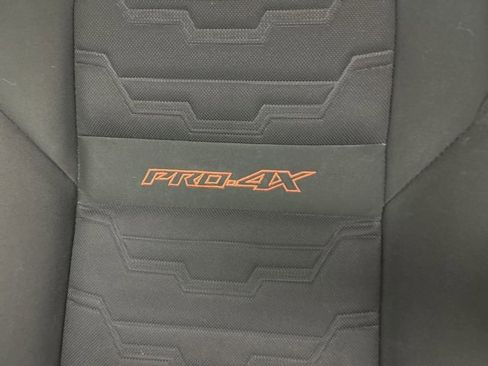 Used 2023 Nissan Frontier PRO-4X w/ Pro Convenience Package image 11