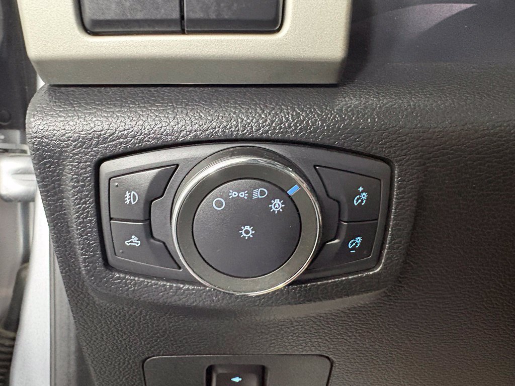 Used 2020 Ford F250 Lariat AWD/4WD image 24