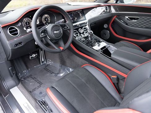 Used 2025 Bentley Continental GT Speed image 24