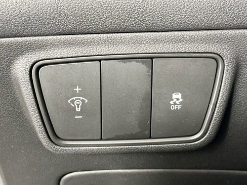 Used 2023 Hyundai Tucson SE image 20