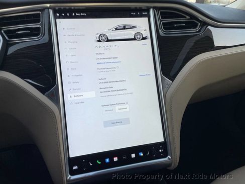 Used 2014 Tesla Model S 85 RWD image 17