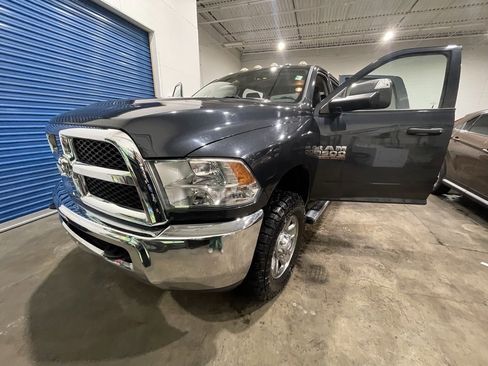 Used 2017 RAM 3500 Tradesman w/ Chrome Appearance Group image 7