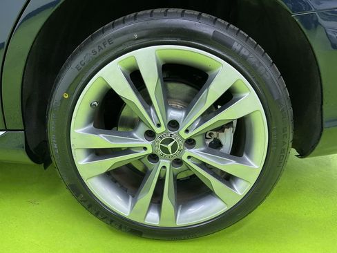 Used 2019 Mercedes-Benz C 300 4MATIC Sedan image 15