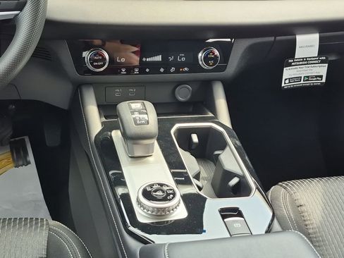 New 2026 Mitsubishi Outlander ES FWD image 61