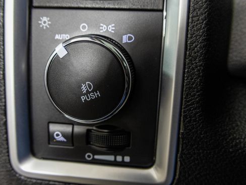 Used 2015 RAM 1500 Big Horn image 31