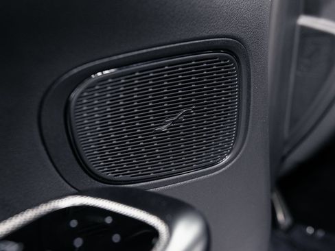 Used 2024 Mercedes-Benz GLC 43 AMG 4MATIC image 7