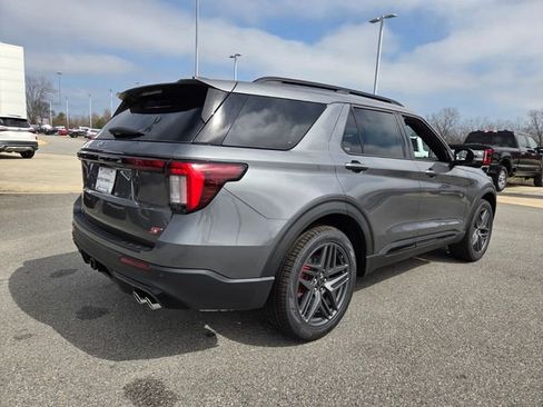 New 2026 Ford Explorer ST w/ Sun And Sound Package image 11