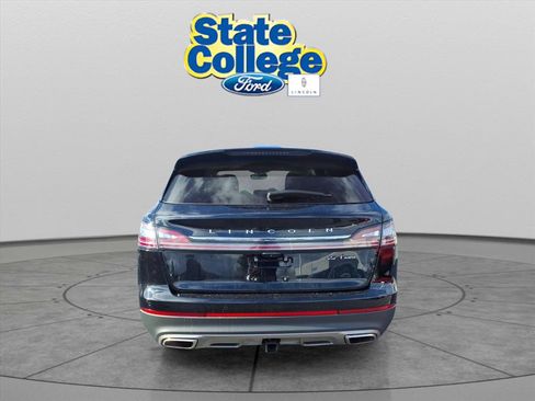 Used 2020 Lincoln Nautilus Reserve w/ Equipment Group 202A image 5