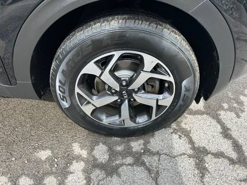 Used 2020 Kia Sportage LX AWD/4WD image 12