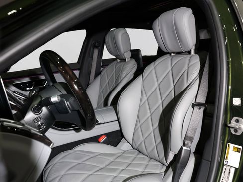Used 2024 Mercedes-Benz Maybach S 680 4MATIC image 11