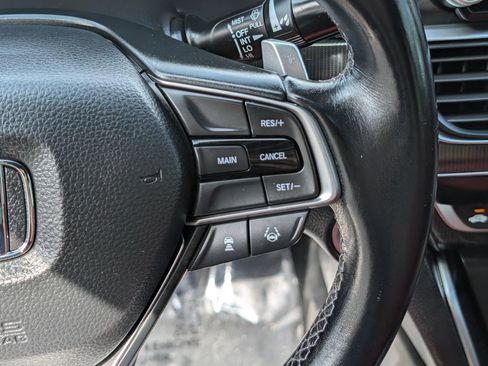 Used 2018 Honda Accord Sport image 23