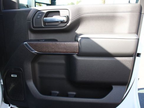 Used 2023 GMC Sierra 2500 Denali image 27