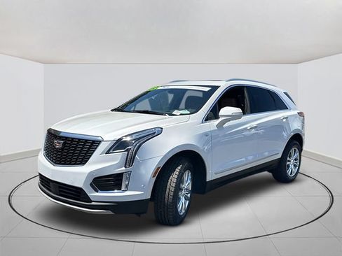 Used 2023 Cadillac XT5 Premium Luxury w/ Technology Package FWD image 10
