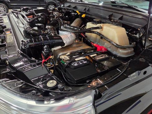 Used 2014 Ford F250 Lariat w/ Lariat Ultimate Package AWD/4WD image 97