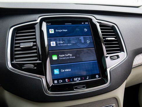 Used 2023 Volvo XC90 B6 Plus w/ Protection Package Premier image 26