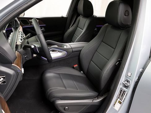 New 2025 Mercedes-Benz GLE 450 4MATIC image 10