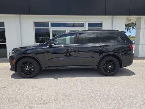 Used 2024 Dodge Durango GT RWD image 4