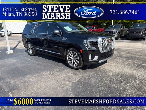 Used 2021 GMC Yukon XL Denali w/ Denali Ultimate Package AWD/4WD image 1