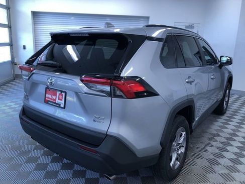 Used 2025 Toyota RAV4 XLE AWD/4WD image 35