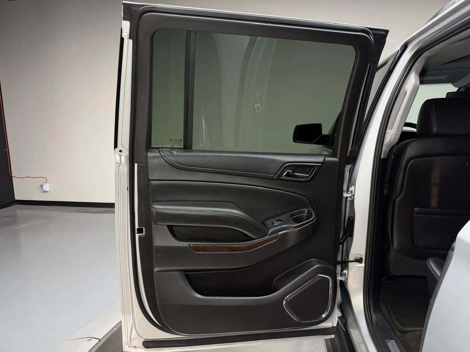 Used 2016 GMC Yukon XL SLT w/ Open Road Package RWD image 19