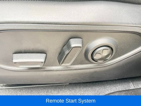 Used 2025 Jeep Grand Cherokee Laredo X w/ Luxury Tech Group I AWD/4WD image 16
