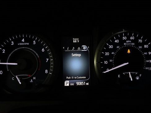 Used 2015 Toyota Sienna XLE image 16