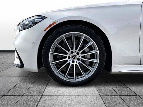 Certified 2022 Mercedes-Benz S 500 4MATIC image 4