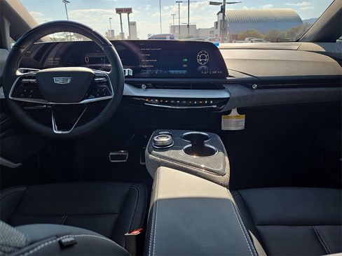 New 2025 Cadillac Optiq Sport 1 image 19