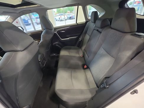 Used 2022 Toyota RAV4 XLE w/ Convenience Package AWD/4WD image 30