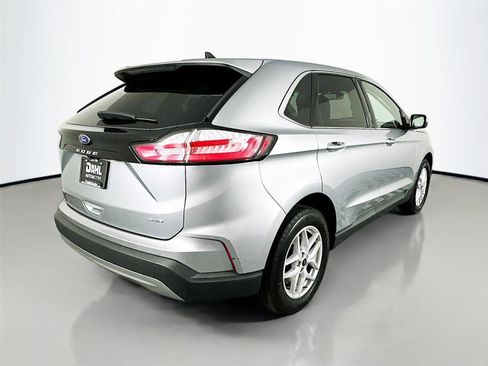 Used 2024 Ford Edge SEL AWD/4WD image 7