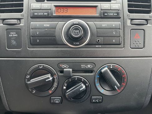 Used 2012 Nissan Versa 1.8 S image 15