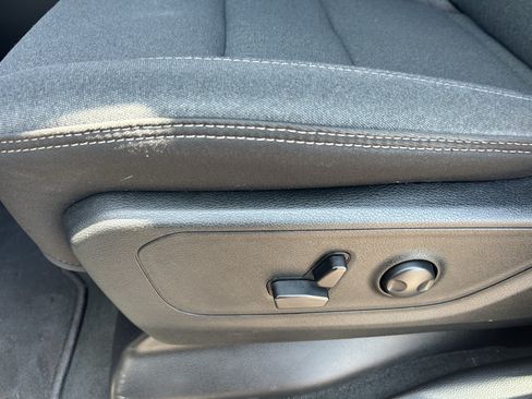 Used 2023 RAM 1500 Big Horn AWD/4WD image 29