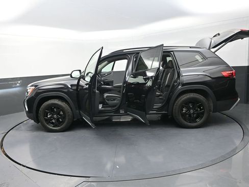 New 2026 Volkswagen Atlas Peak Edition AWD/4WD image 32