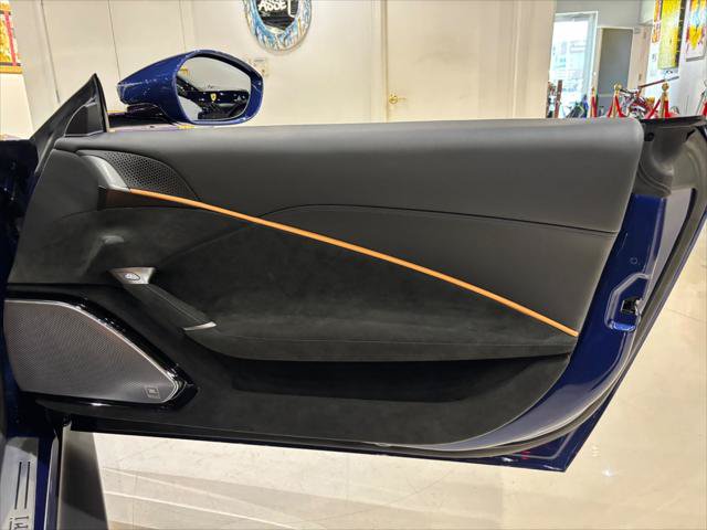Used 2025 Ferrari Roma Spider RWD image 20