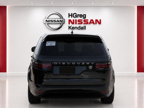 Used 2022 Land Rover Discovery S R-Dynamic AWD/4WD image 6