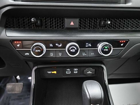 Used 2024 Honda CR-V EX image 9