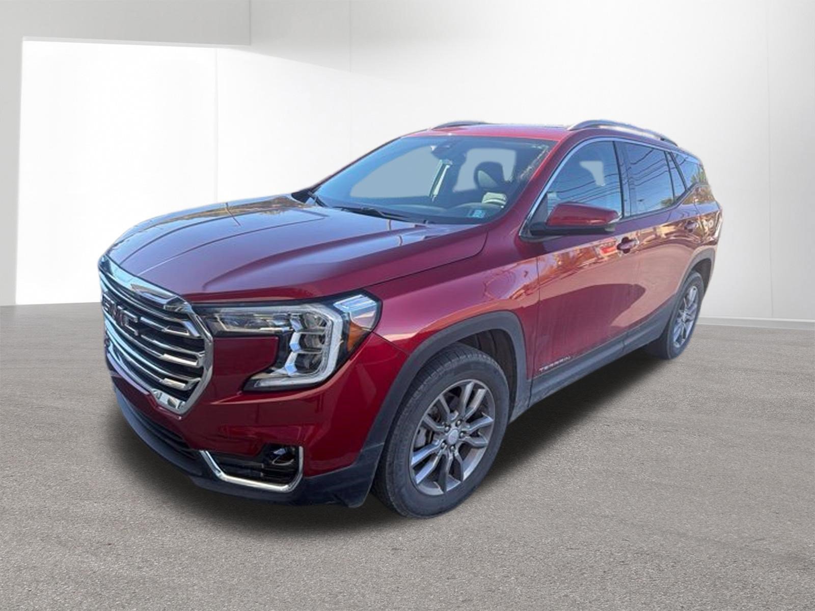 Used 2024 GMC Terrain SLT w/ LPO, Floor Liner Package AWD/4WD image 6