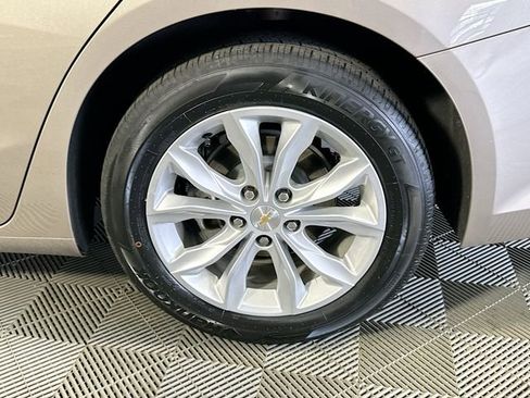 Used 2024 Chevrolet Malibu LT FWD image 28