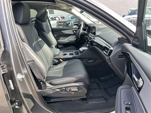 Used 2025 Acura MDX SH-AWD image 28